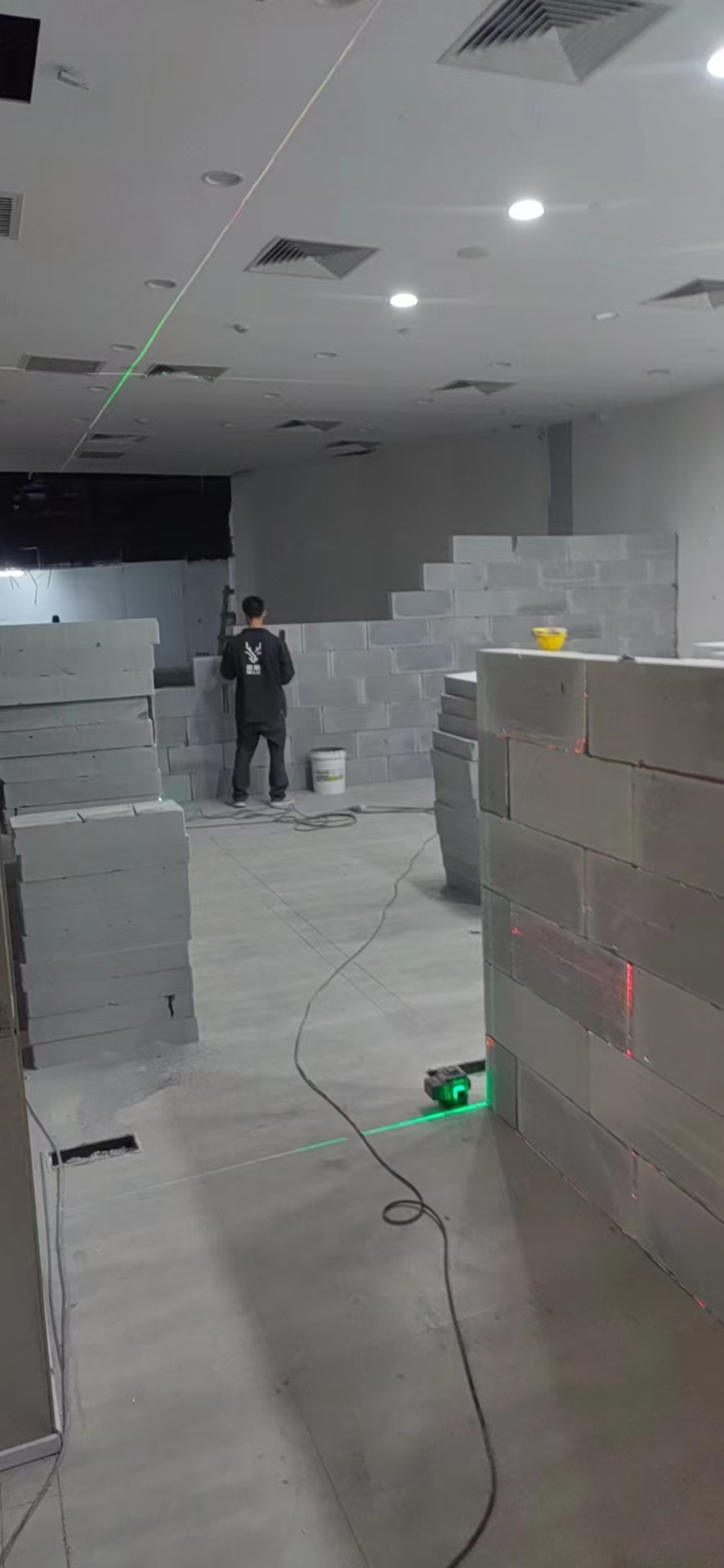 宾馆隔墙场景参考
